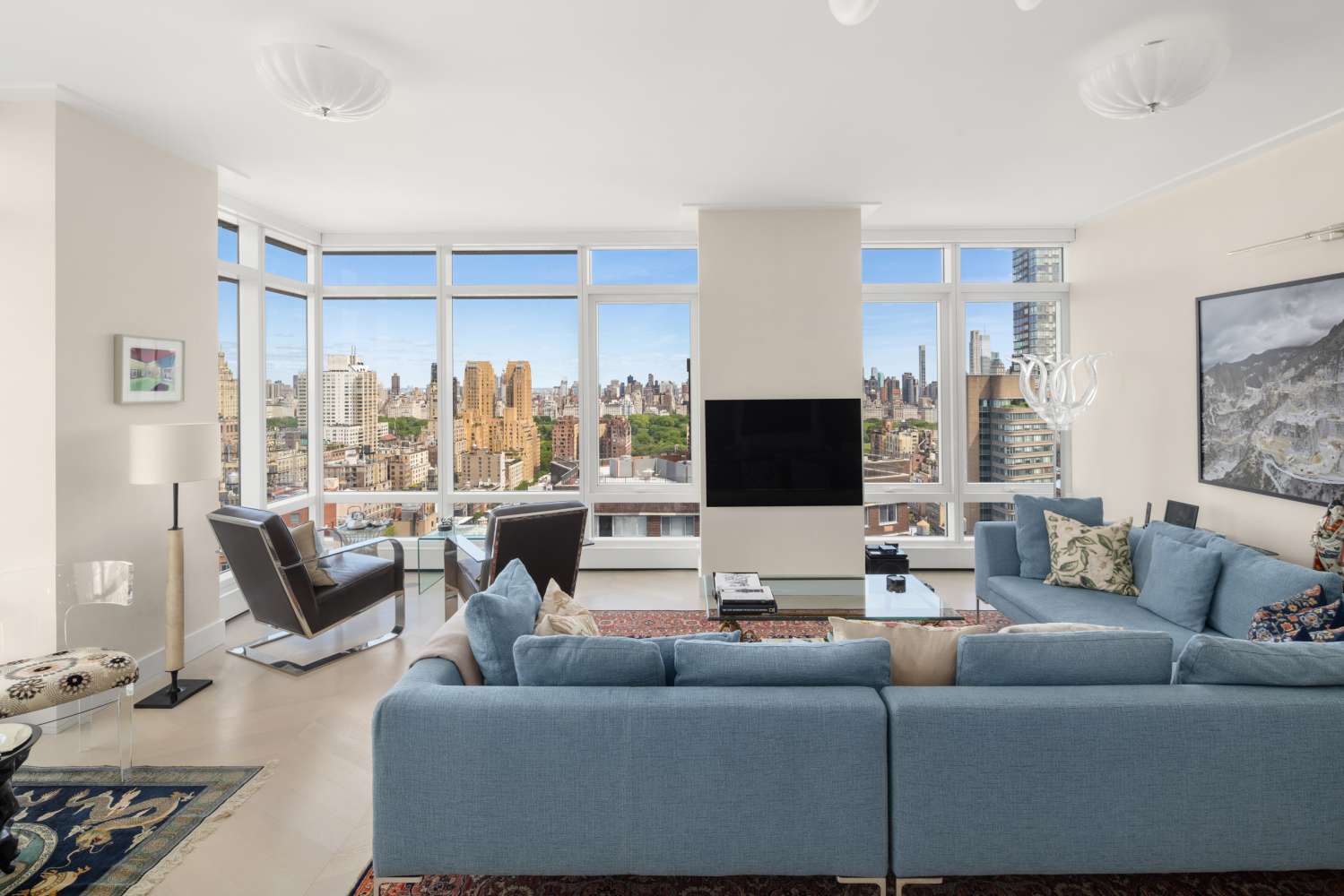 Manhattan, NY 10024,200 AMSTERDAM Avenue #27C
