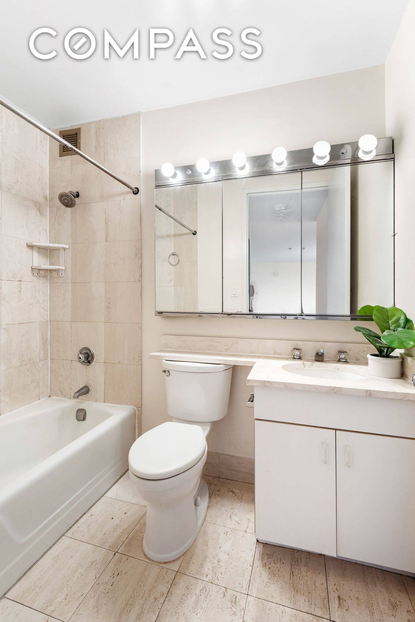 Manhattan, NY 10280,250 S End Avenue #3F