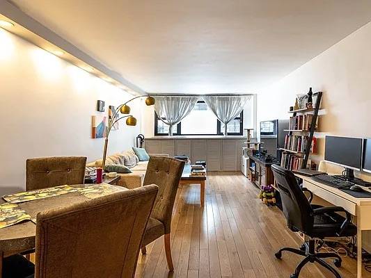 Manhattan, NY 10022,335 E 51st Street #LD