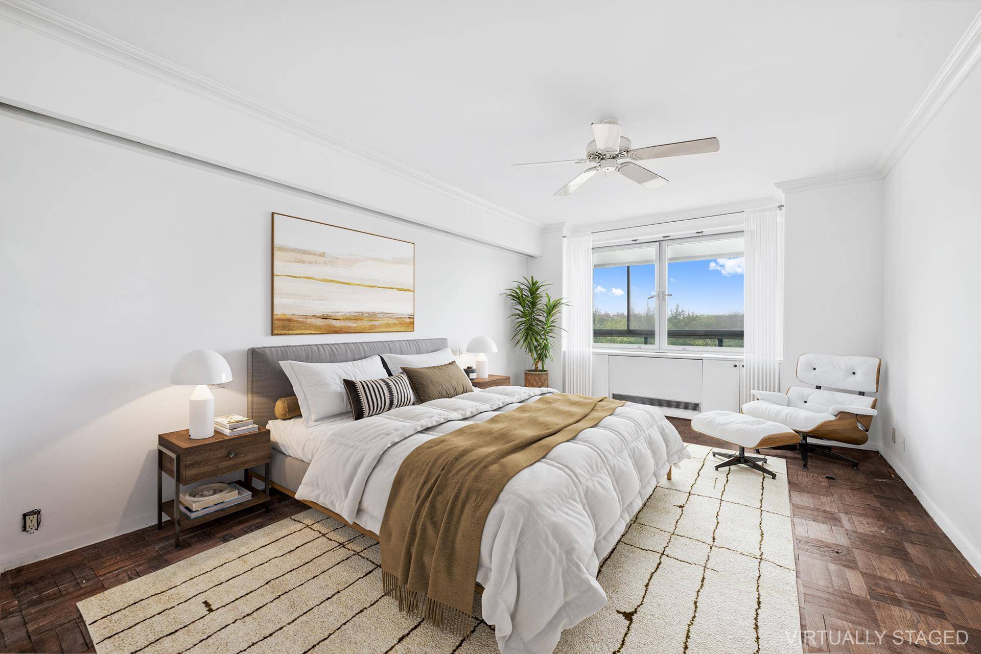Manhattan, NY 10019,24 CENTRAL Park S #11W