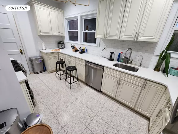 Brooklyn, NY 11218,1023 BEVERLEY Road