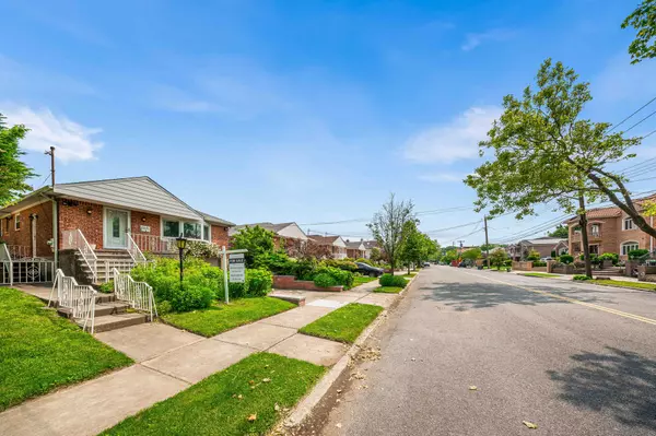 Queens, NY 11357,141-37 11th Avenue