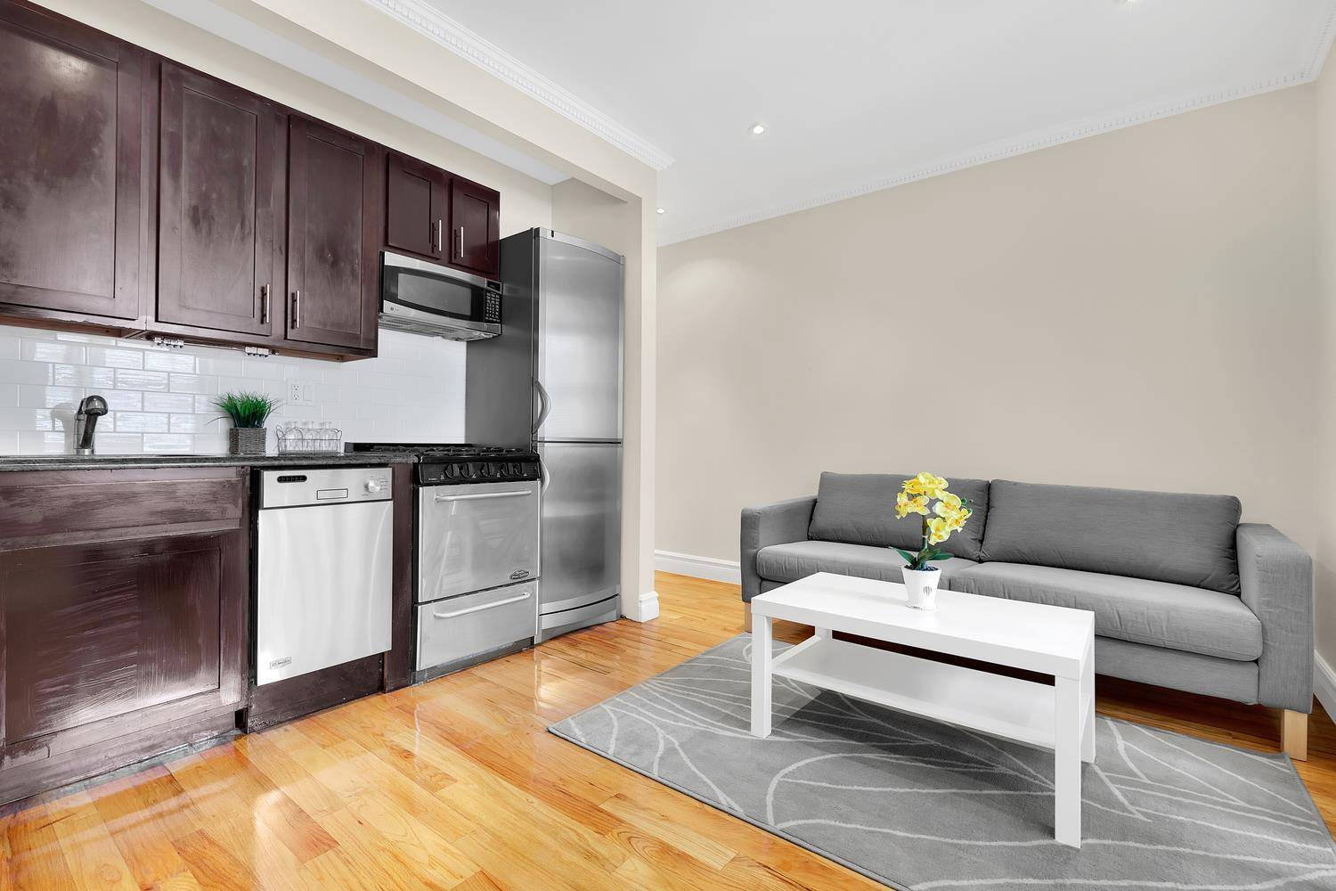336 E 81st Street #5A, Manhattan, NY 10028