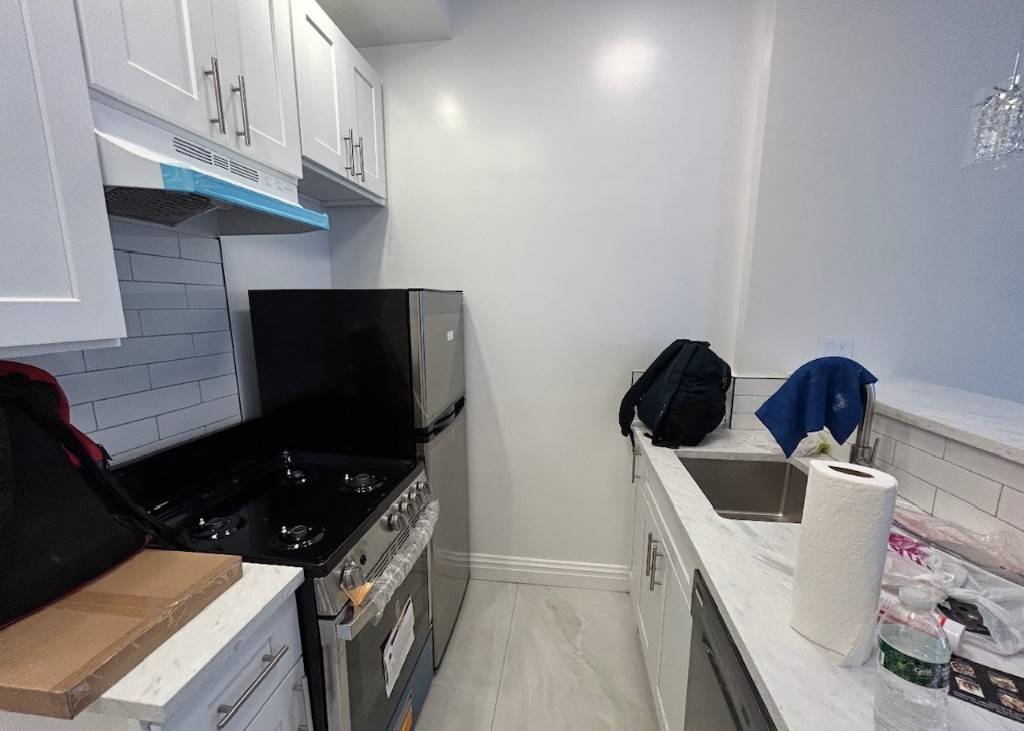 Manhattan, NY 10022,358 E 51st Street #2B
