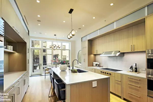 6 W 95TH Street, Manhattan, NY 10025