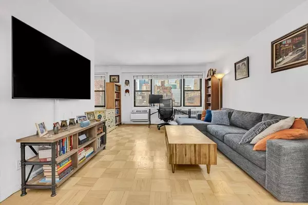 245 E 24th Street #14A, Manhattan, NY 10010