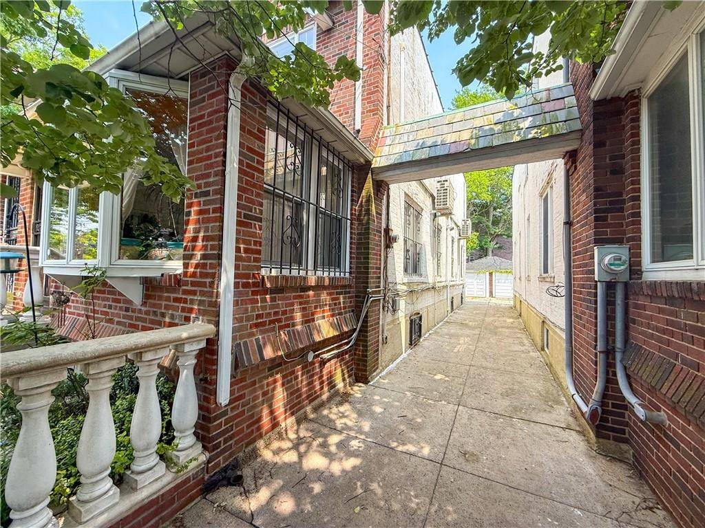 Brooklyn, NY 11209,7007 Narrows Avenue