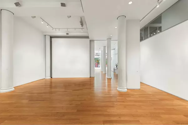 Manhattan, NY 10011,43 W 13TH Street #RETAIL