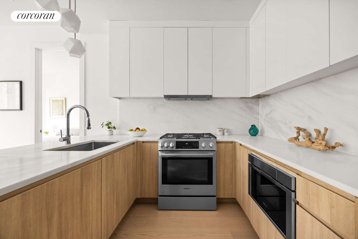 184 HAWTHORNE Street #4B, Brooklyn, NY 11225
