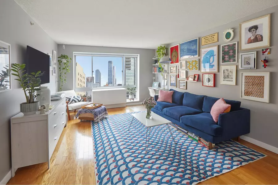 555 W 23RD Street #N7H, Manhattan, NY 10011