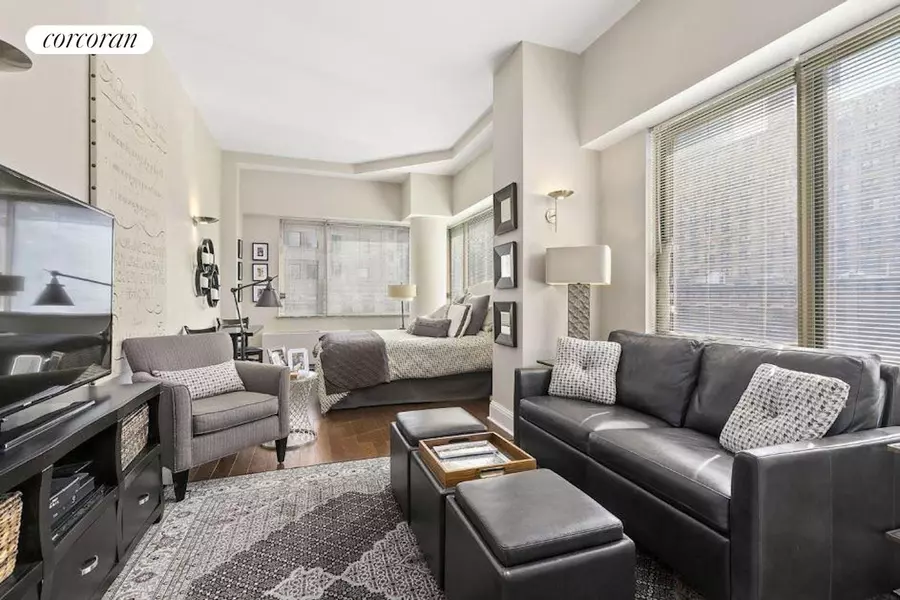 350 W 50TH Street #6K, Manhattan, NY 10019