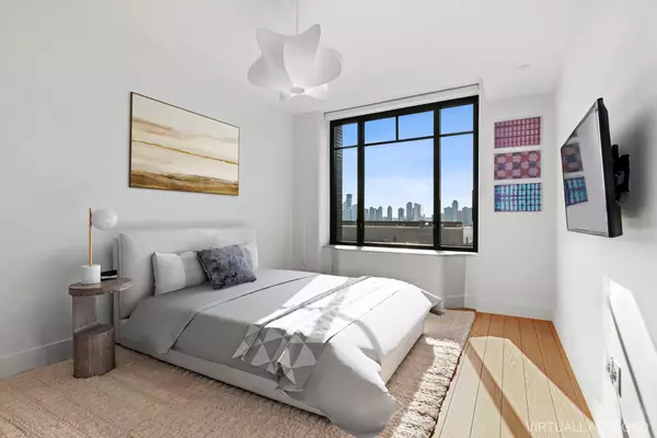 Manhattan, NY 10014,110 CHARLTON Street #17C