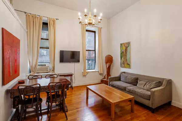 Manhattan, NY 10009,274 E 10TH Street #MULTIFAMI
