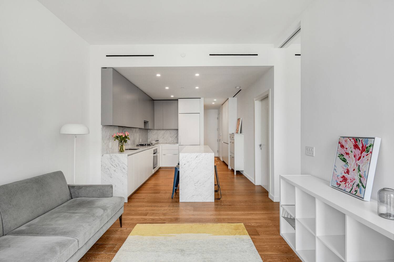 Manhattan, NY 10002,287 E HOUSTON Street #4B