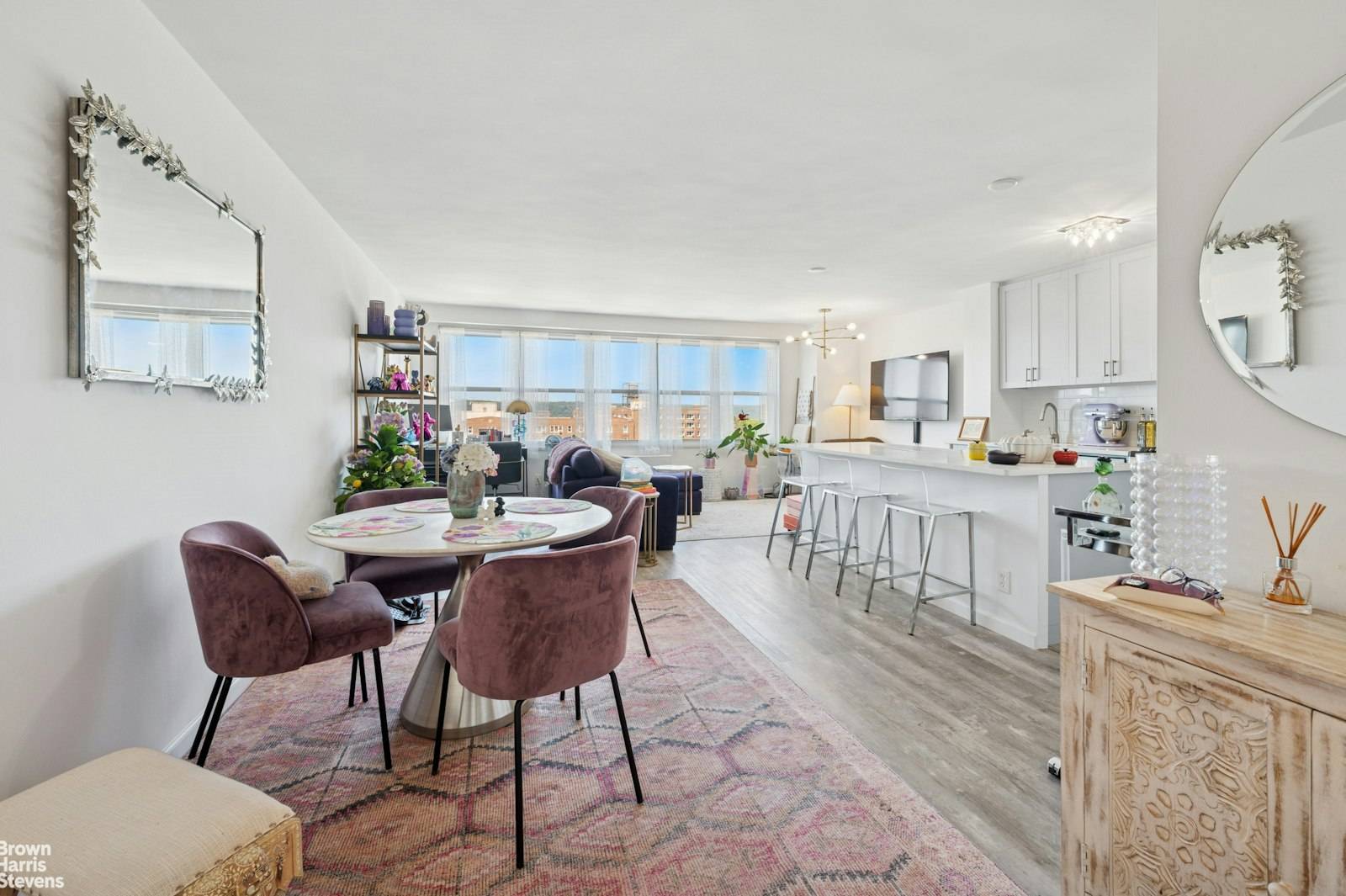 Bronx, NY 10463,555 KAPPOCK Street #18F