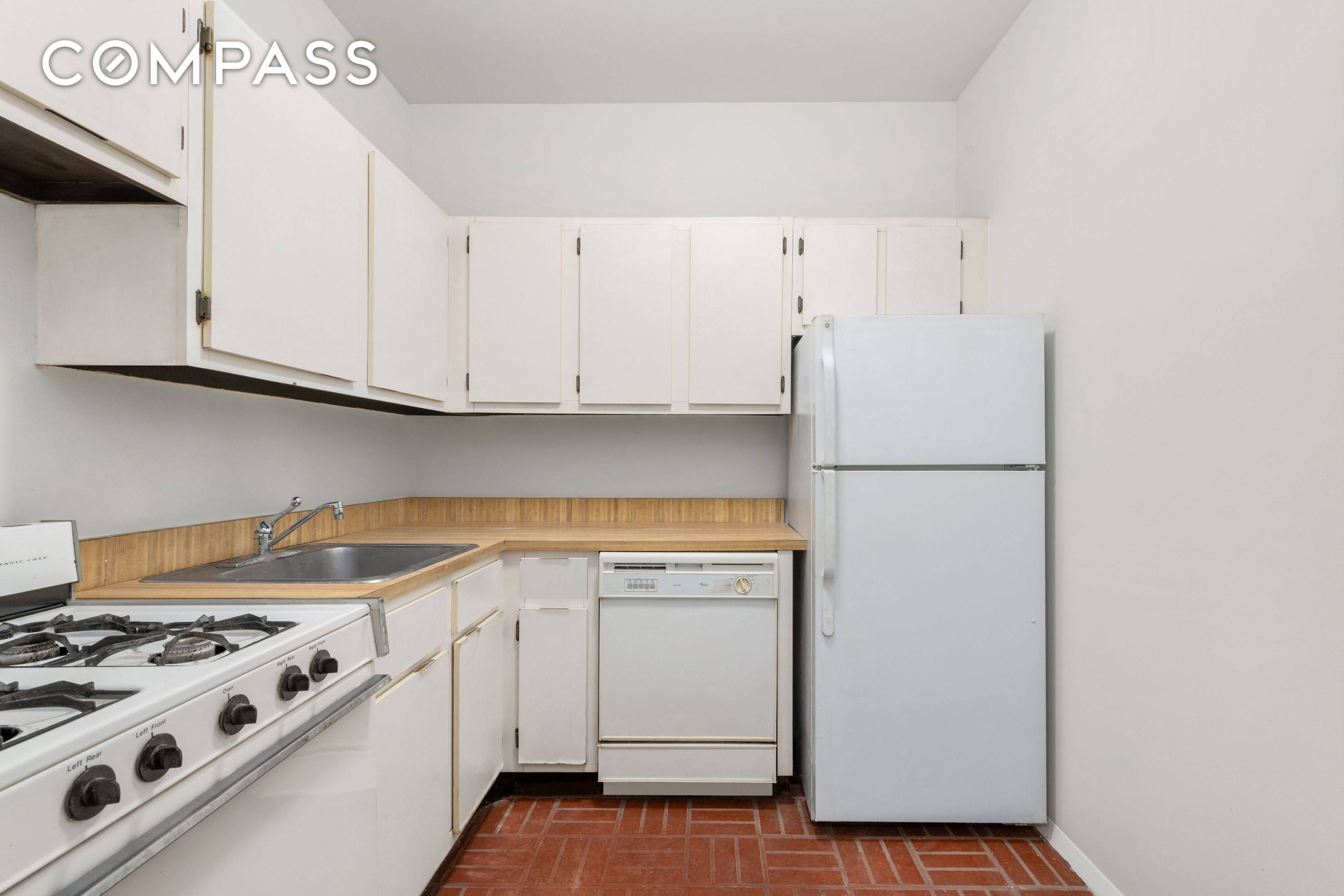 Manhattan, NY 10004,3 Hanover Square #4D