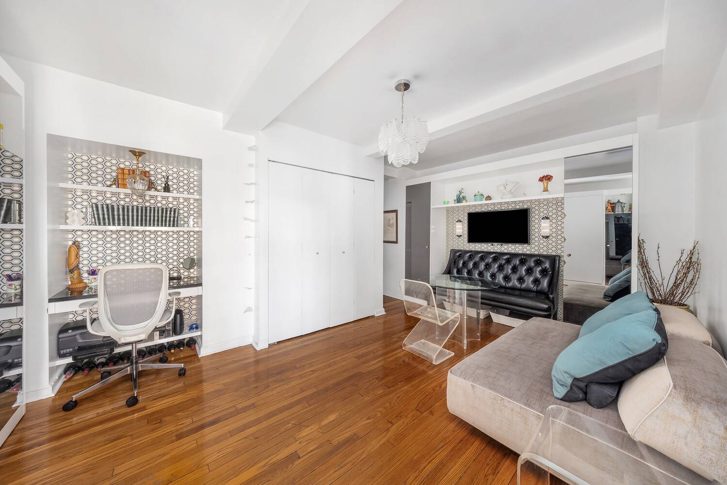 25 TUDOR CITY Place #1309, Manhattan, NY 10017