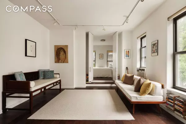 Manhattan, NY 10003,224 E 11th Street #19