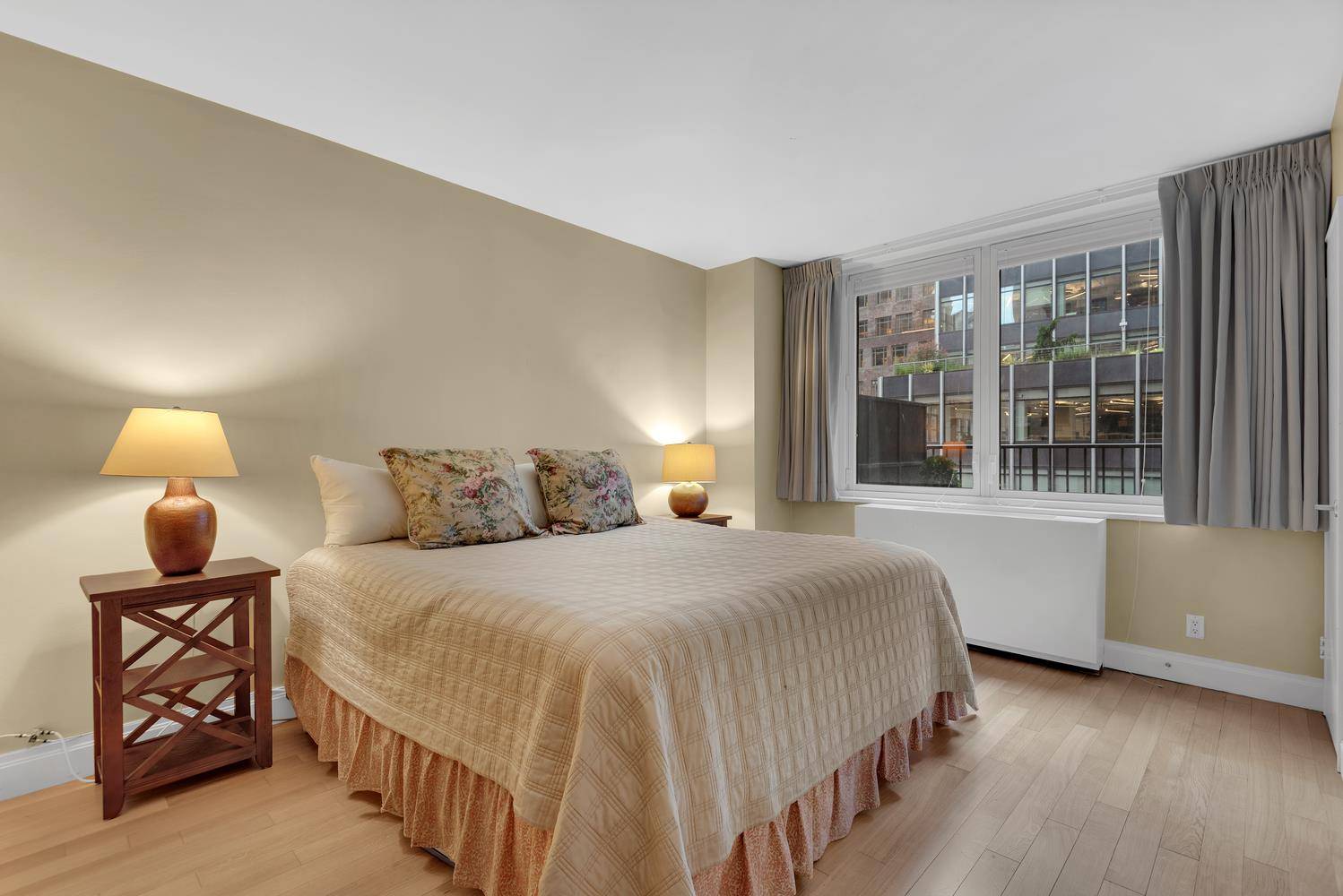 Manhattan, NY 10017,212 E 47TH Street #6G