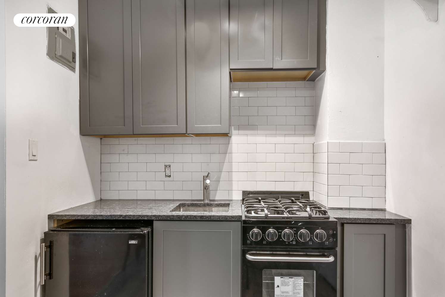 Manhattan, NY 10021,1420 YORK Avenue #5A