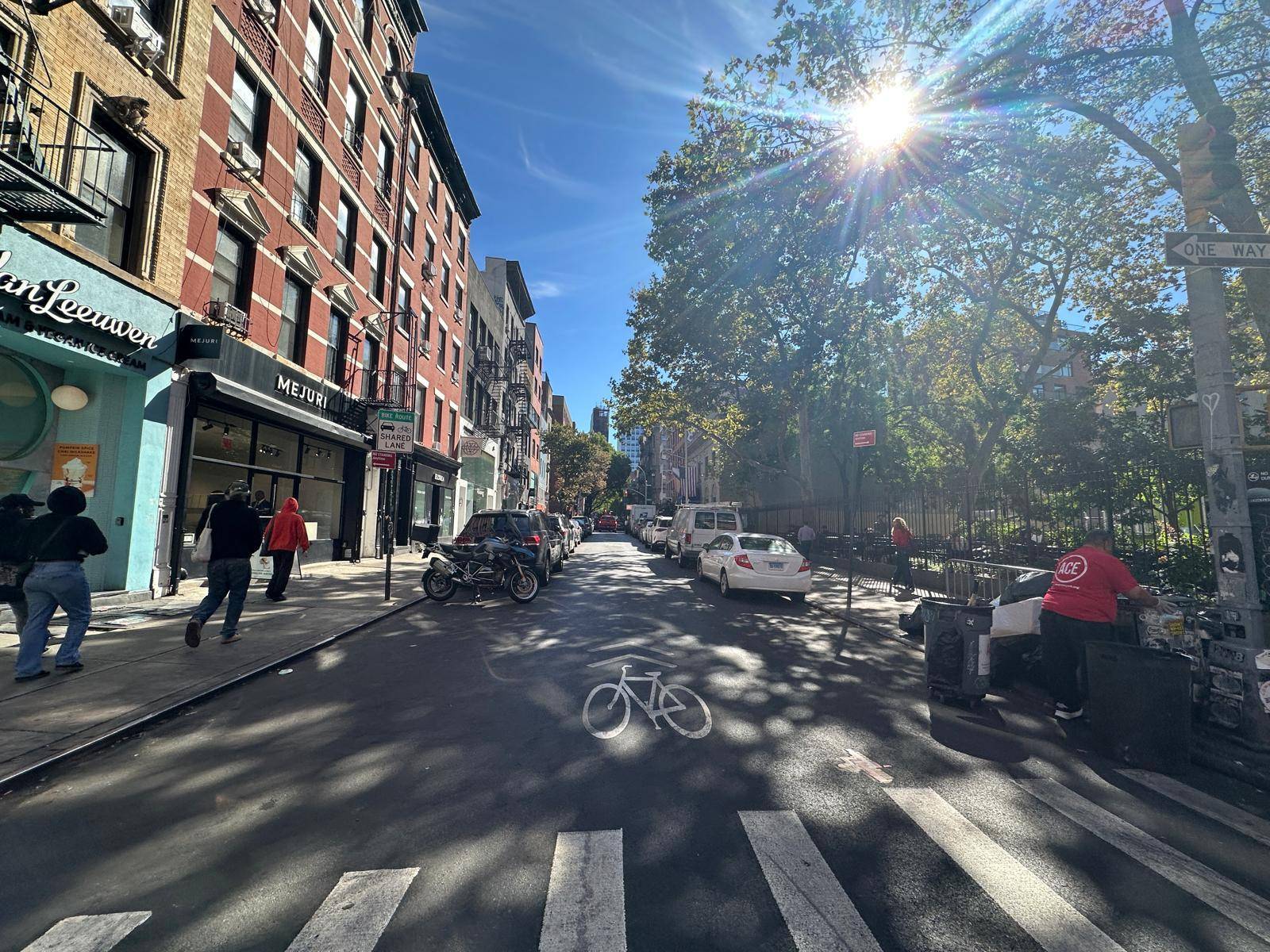 Manhattan, NY 10012,174 Elizabeth Street #4