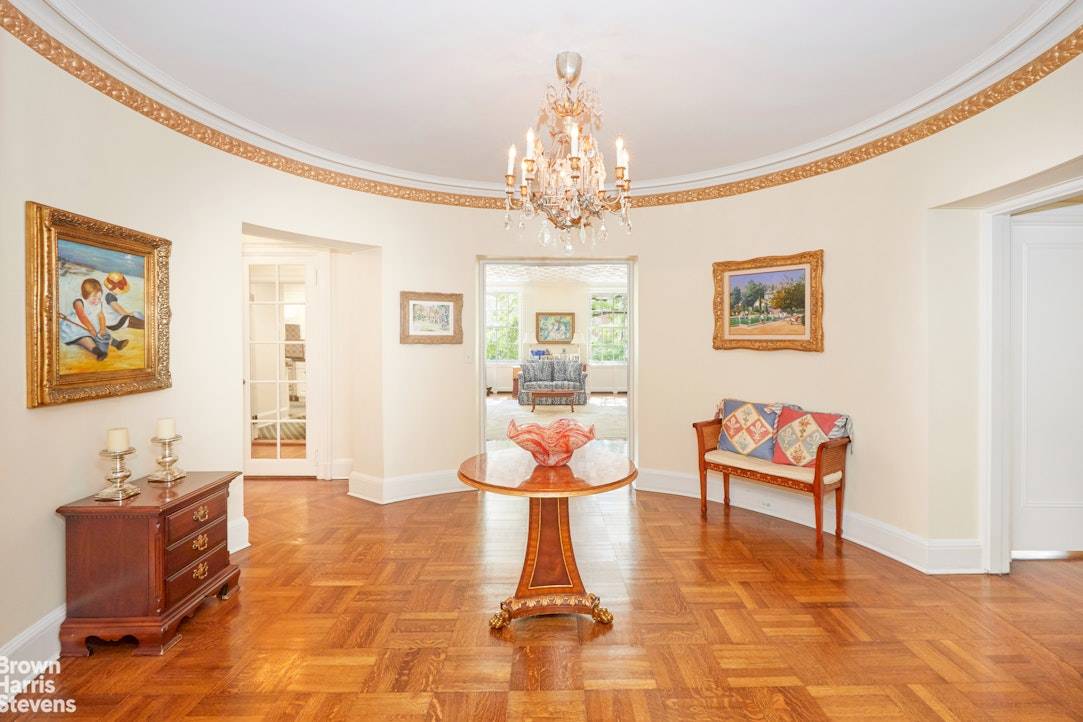 Manhattan, NY 10065,580 PARK Avenue #2A