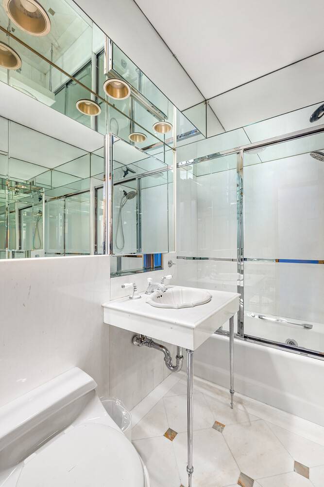 Manhattan, NY 10019,120 CENTRAL Park S #6ABC