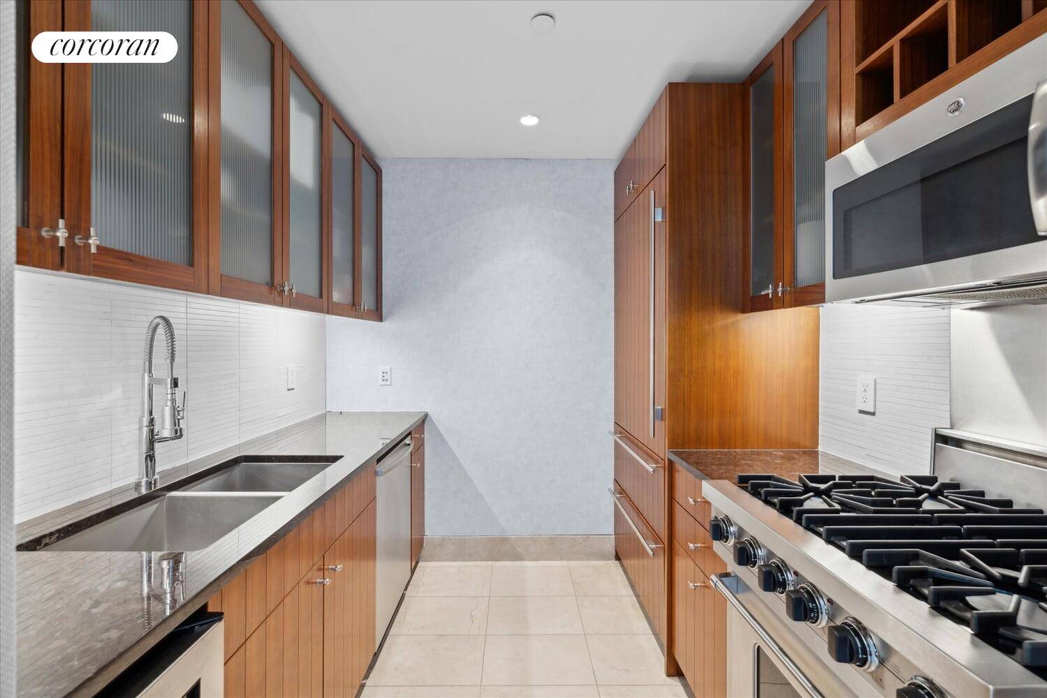 Manhattan, NY 10022,250 E 53RD Street #3303