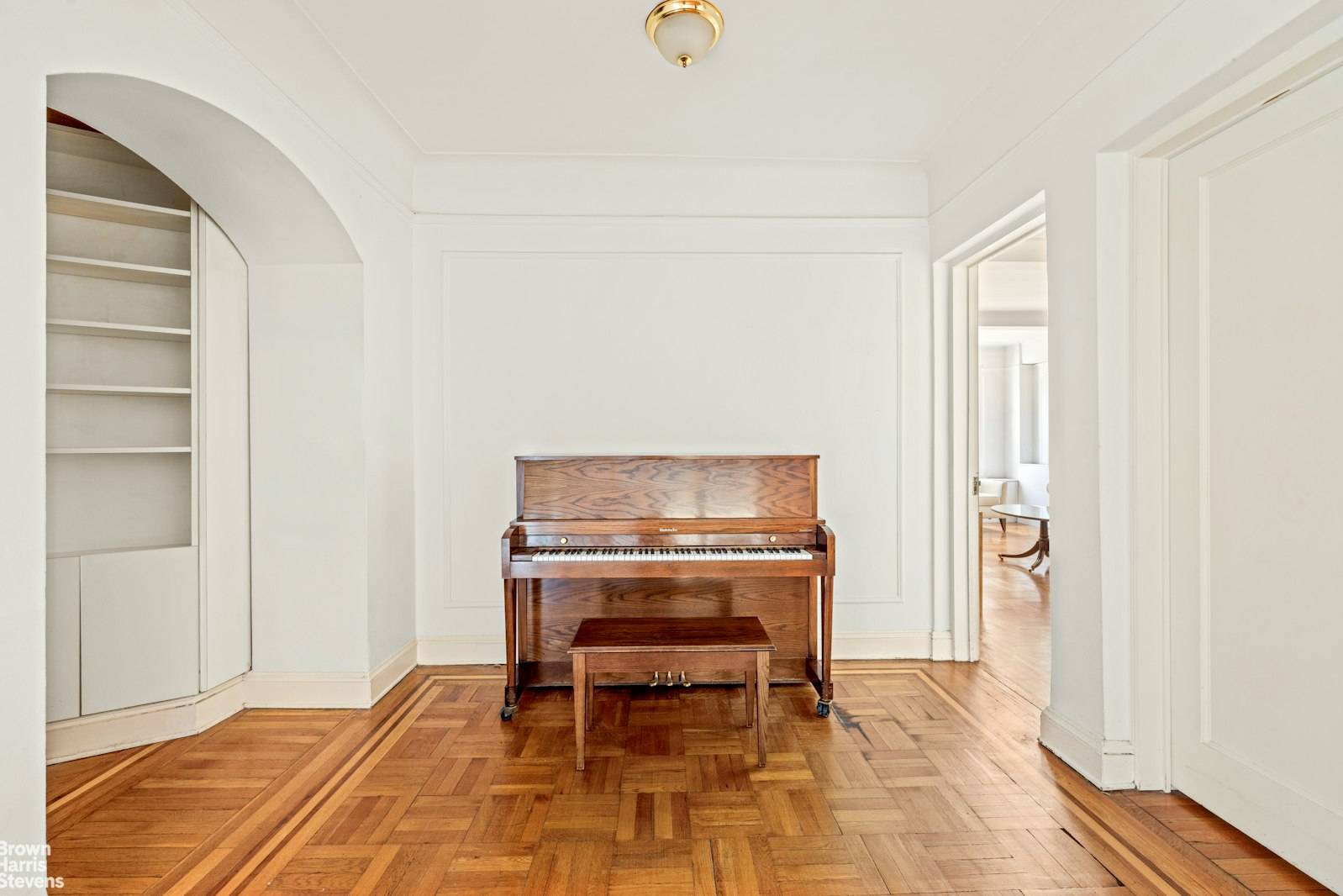 Manhattan, NY 10128,1235 PARK Avenue #3A