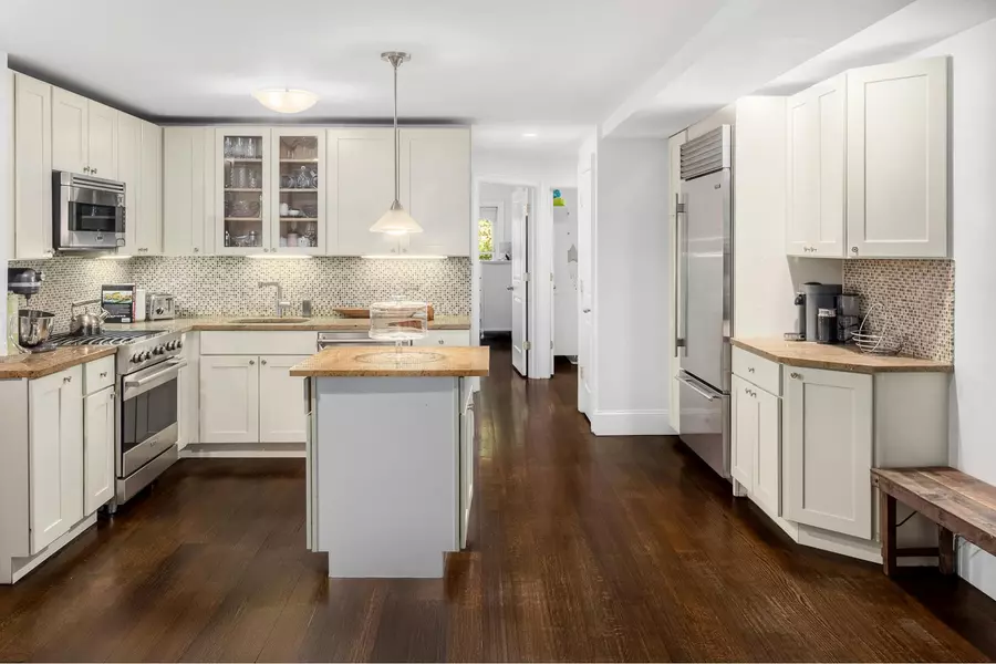 143 BERGEN Street #1, Brooklyn, NY 11217