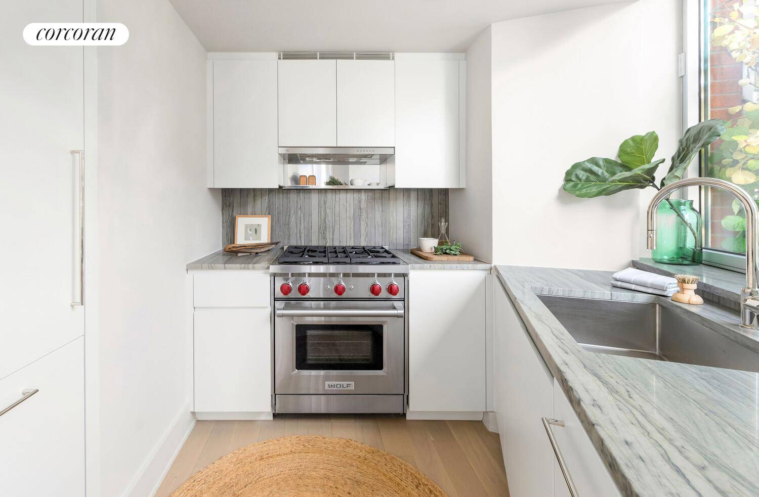 Manhattan, NY 10282,20 RIVER Terrace #19A