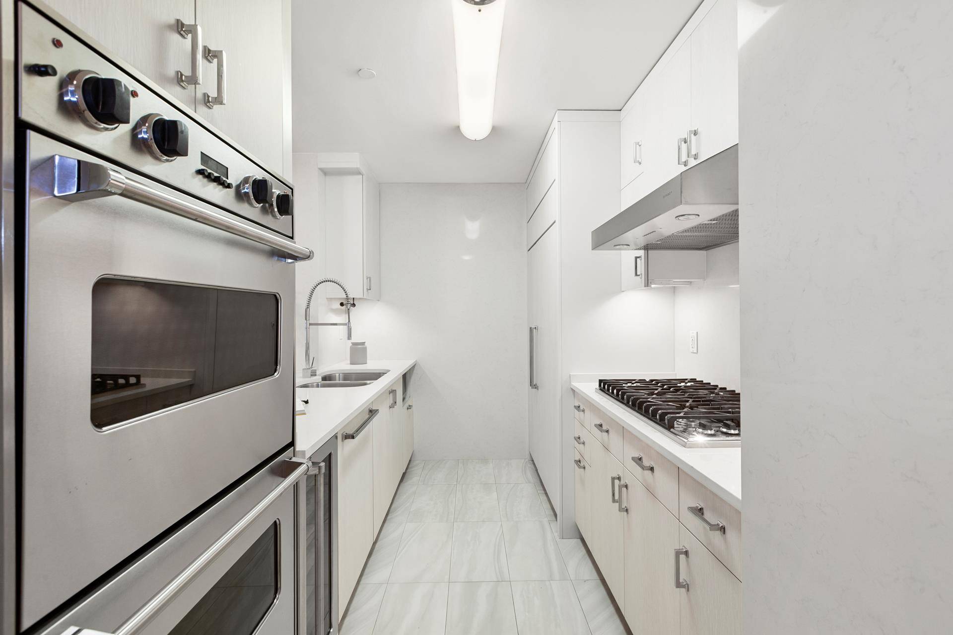 Manhattan, NY 10023,205 W 76TH Street #304