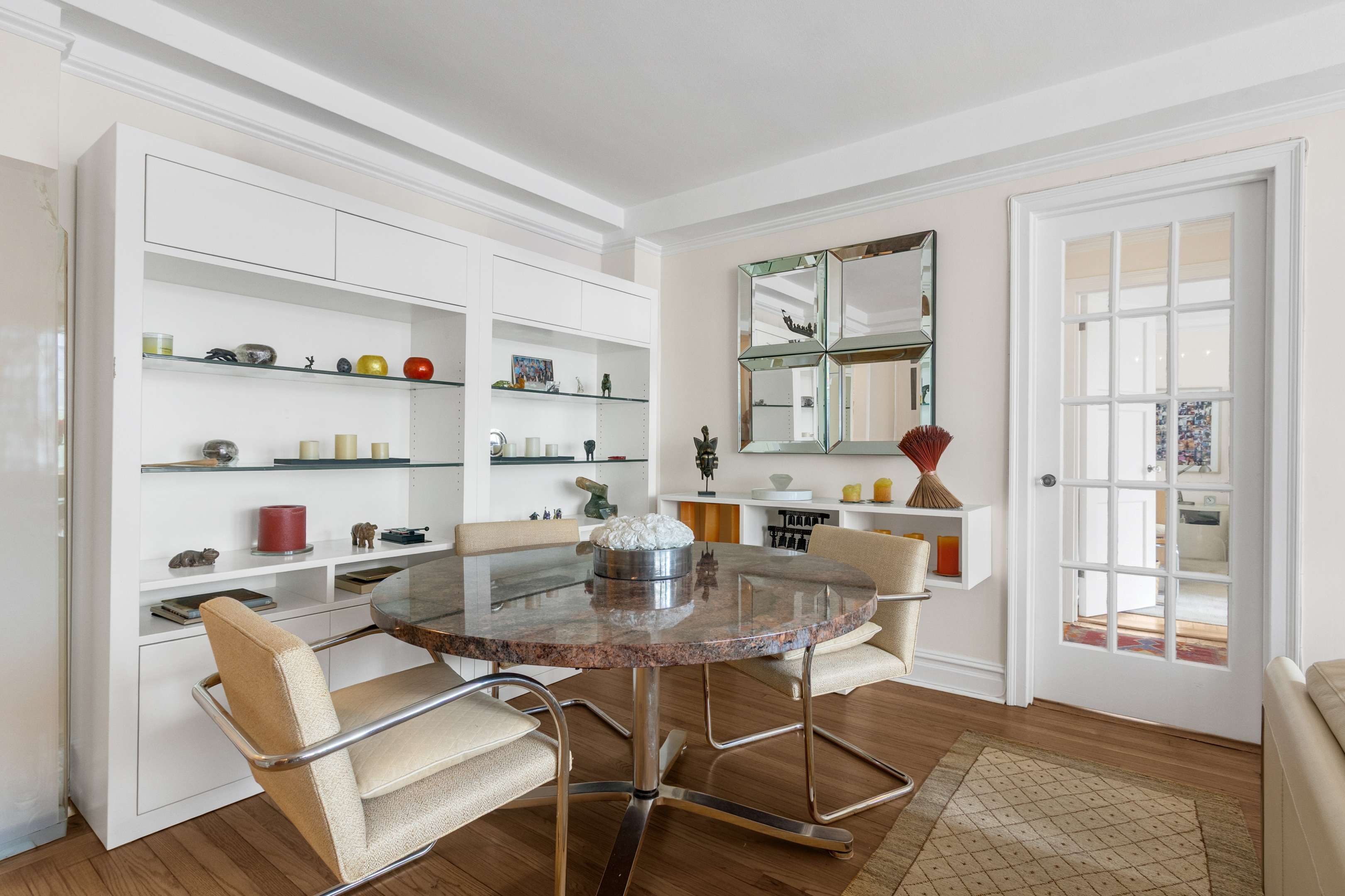Manhattan, NY 10017,321 E 43rd Street #1009