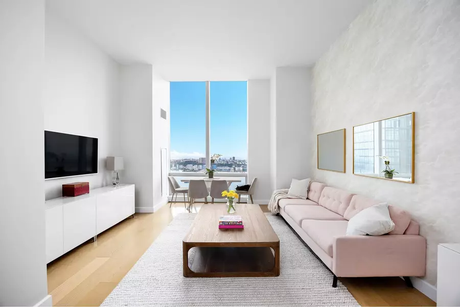 15 HUDSON YARDS #39D, Manhattan, NY 10001