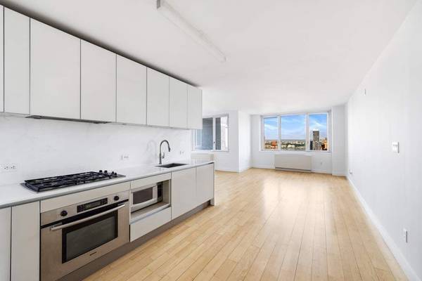 322 W 57th Street #35F, Manhattan, NY 10019