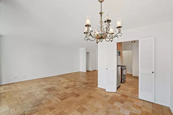 Manhattan, NY 10128,50 E 89th Street #3-C
