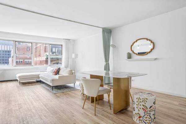 136 E 56TH Street #10H, Manhattan, NY 10022