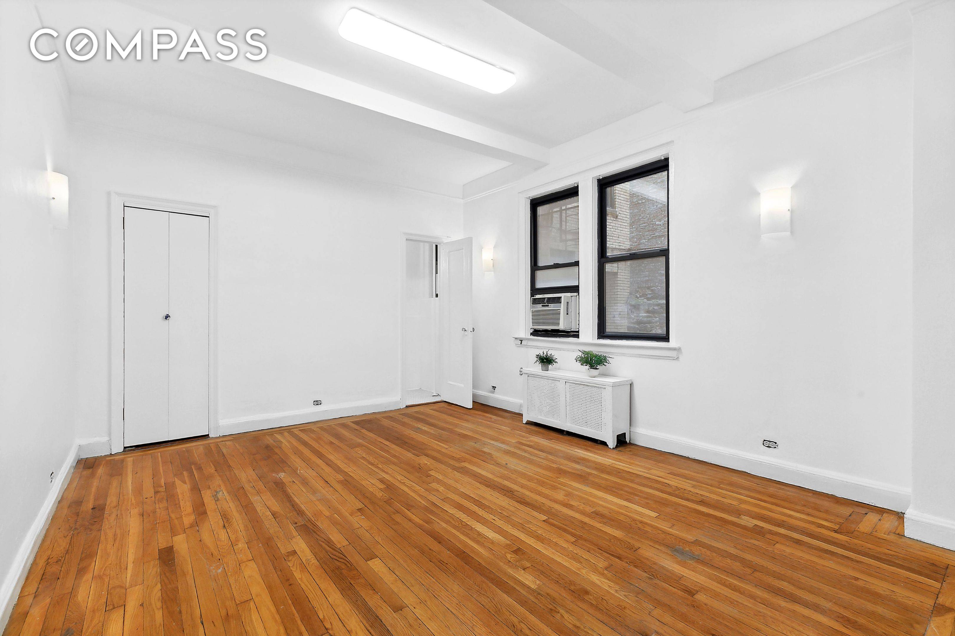 321 E 54th Street #1D, Manhattan, NY 10022