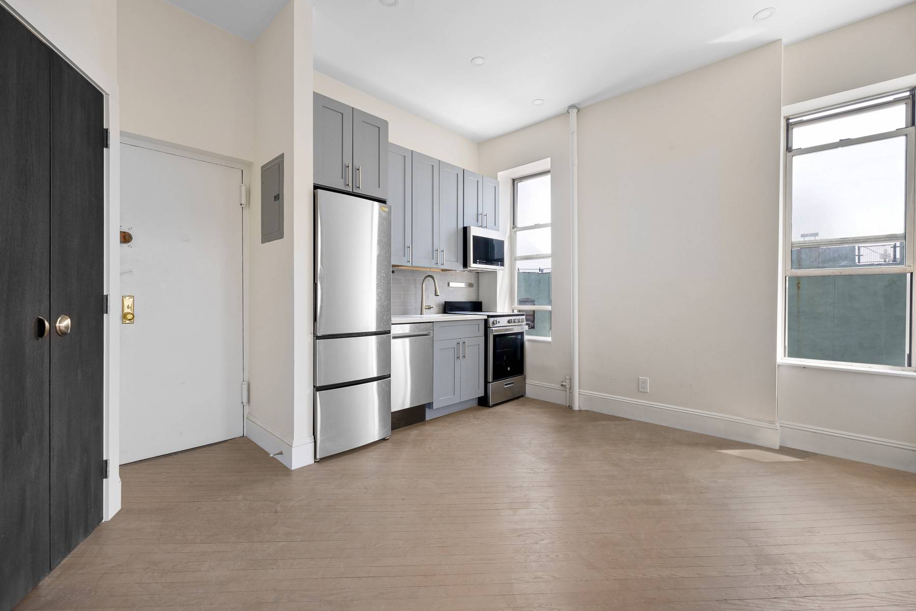 58 St Marks Place #16, Manhattan, NY 10003