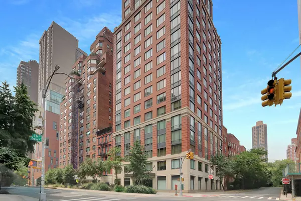 Manhattan, NY 10028,90 E END Avenue #10B
