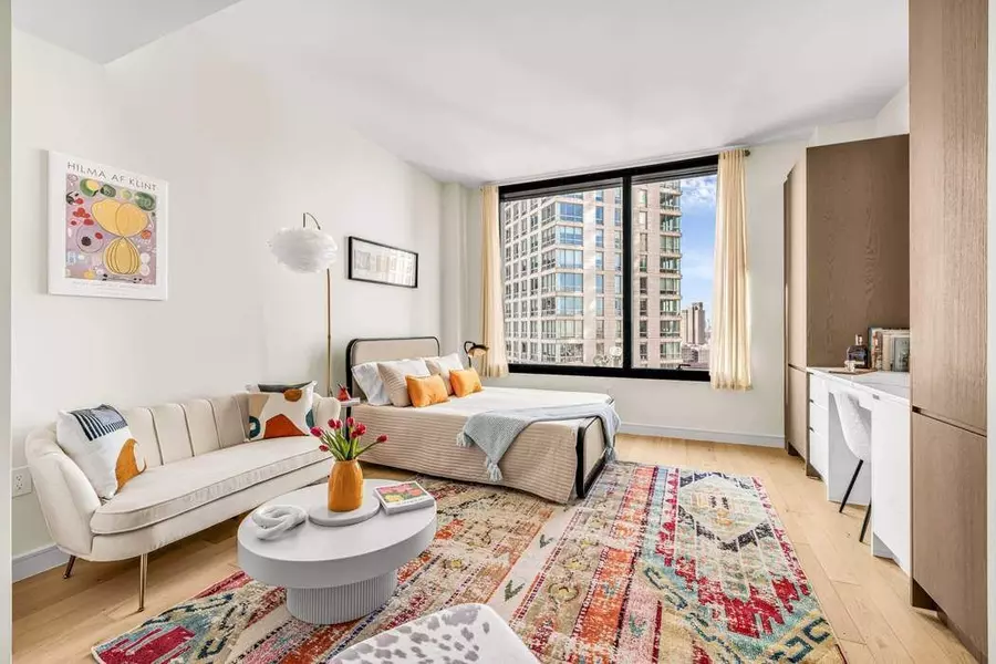 45-30 Pearson Street #18E, Queens, NY 11101