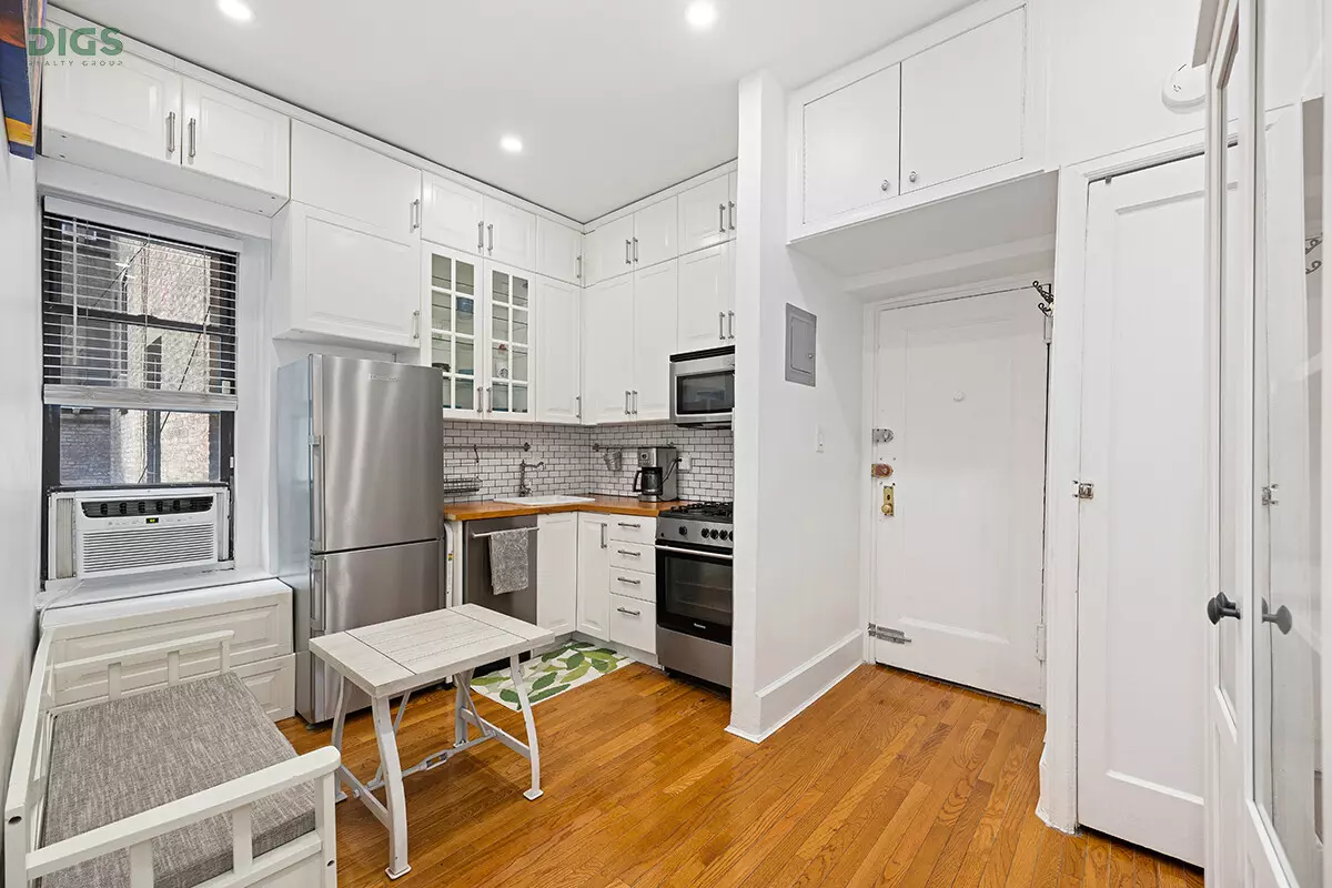 Manhattan, NY 10025,622 W 114TH Street #2B