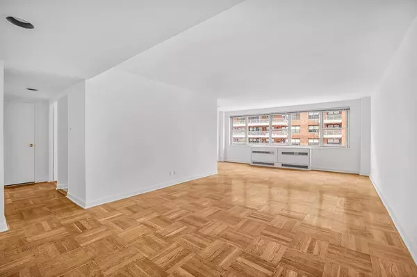 Manhattan, NY 10021,233 E 70TH Street #10T
