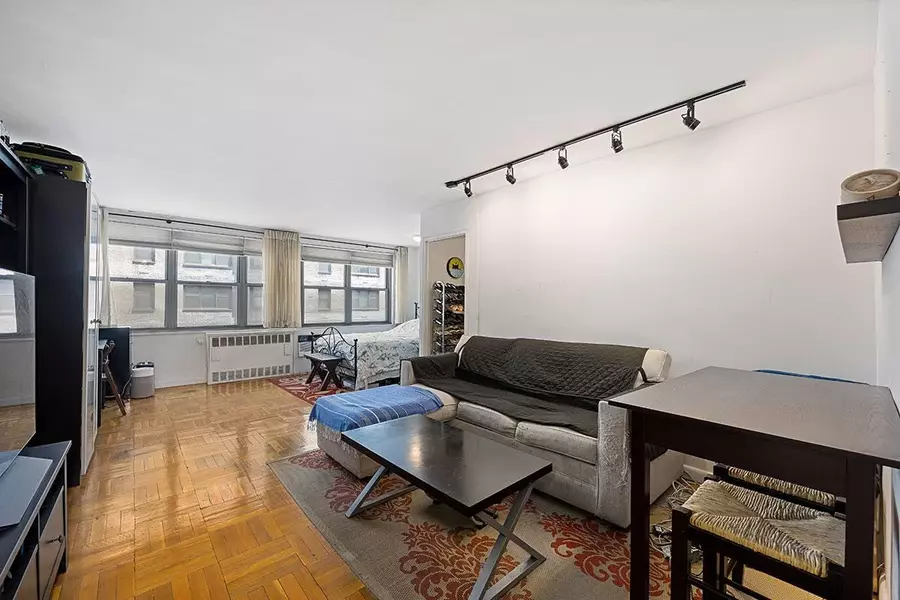 209 E 56th Street #7-K, Manhattan, NY 10022