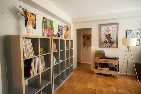 Brooklyn, NY 11205,165 CLINTON Avenue #2I