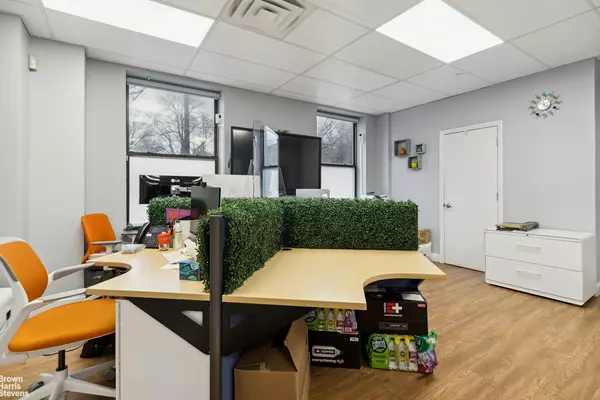 Manhattan, NY 10026,125 CENTRAL Park N #CF1/CF2