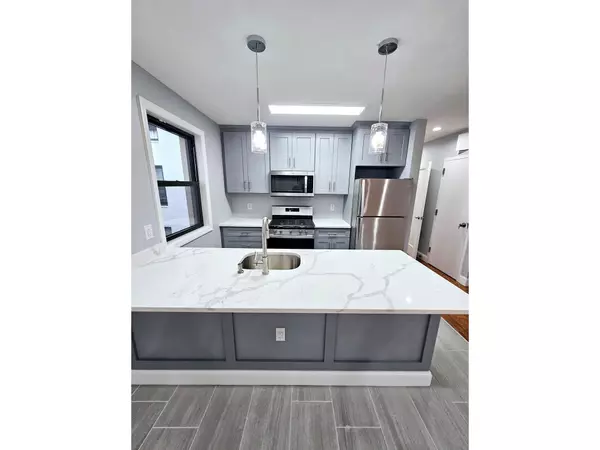444 78TH Street #2, Brooklyn, NY 11209