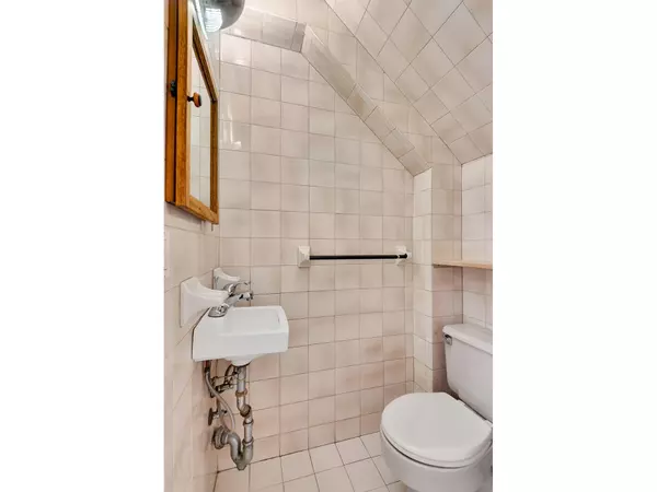 Brooklyn, NY 11214,1295 SHORE Parkway #2