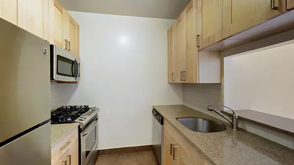 21 West Street #24-F, Manhattan, NY 10006