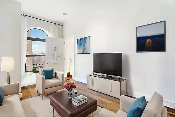 372 2nd Street #4A, Brooklyn, NY 11217